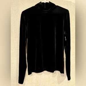 Vintage black crushed velvet turtle neck top with long sleeves